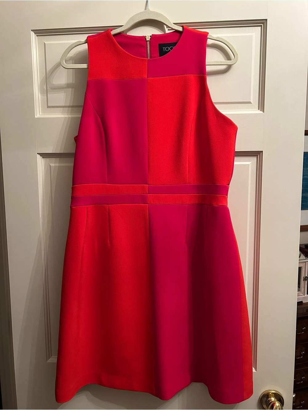 Tocca women’s  Colorblock Fuchsia & Red Sleeveless Dress